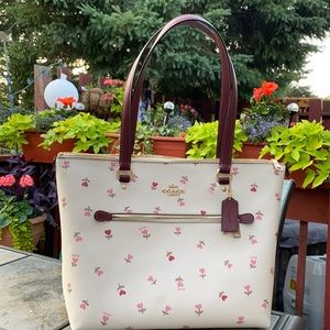 Coach Tote